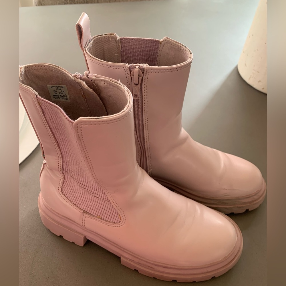 Zara boots size 5.5
